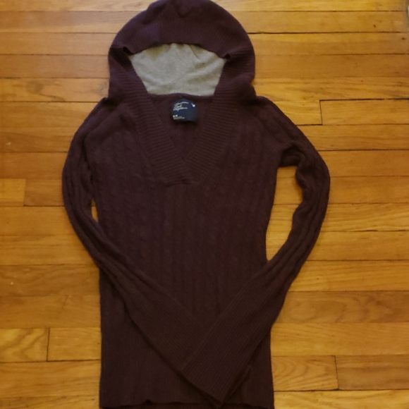 *5 FOR $25* American Eagle Purple Hooded Sweater - Picture 2 of 3